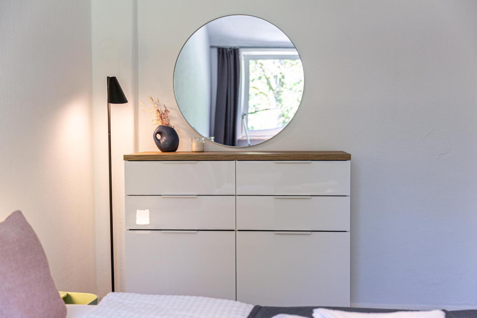 Have-A-Nice-Stay - Nahe Der U-Bahn Nach Hamburg - Natur 1 Minute Entfernt - Baecker & Restaurants 500M - Lidl 800M - Zentrum 1,5Km Аренсбург Екстер'єр фото